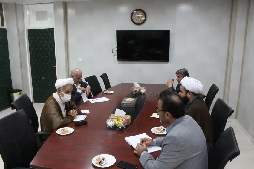 جلسه شورای اقامه نماز اداره کل منابع طبیعی بوشهر