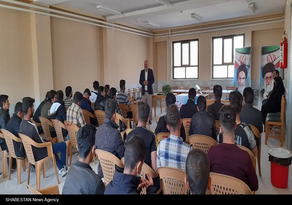 نشست دانش آموزی و خانواده در چهارمحال و بختیاری