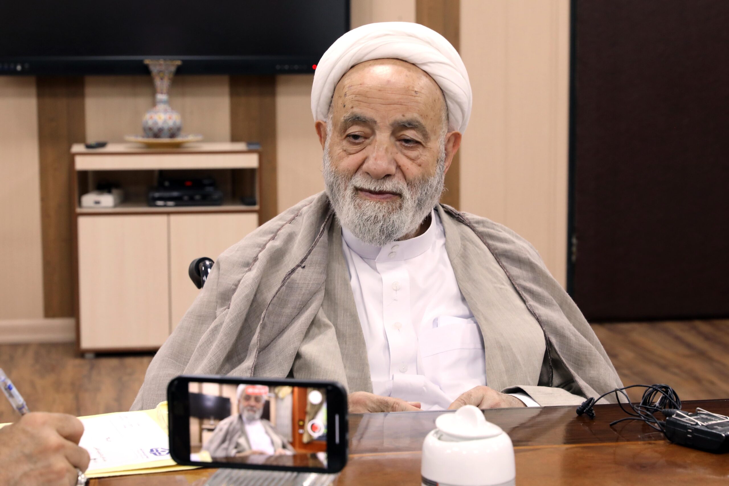 دیدار وزیر آموزش و پرورش با حجت الاسلام و المسلمین محسن قرائتی رئیس ستاد اقامه نماز