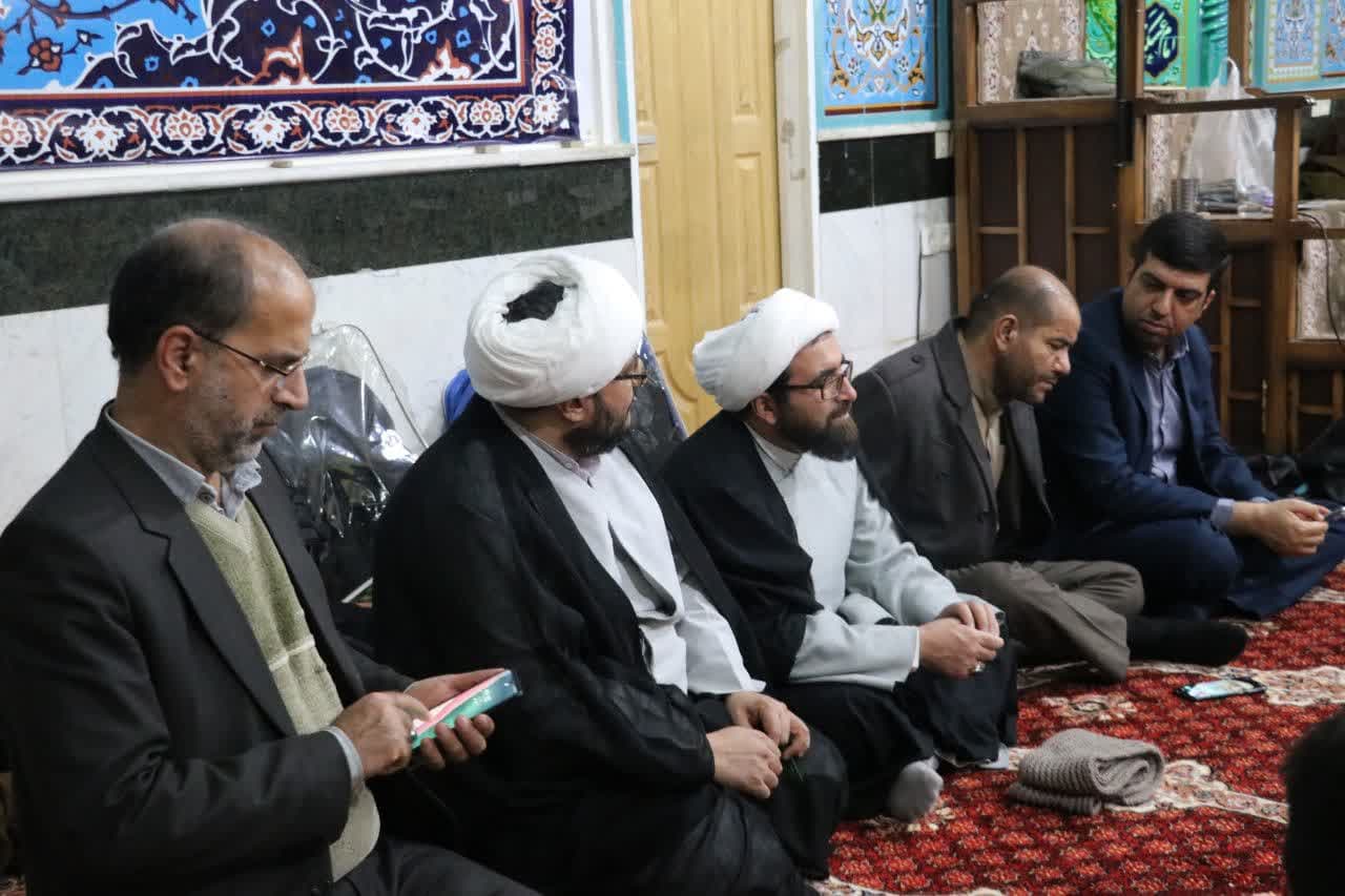 سرکشی مدیر ستاد اقامه نماز از معتکفین در استان مرکزی