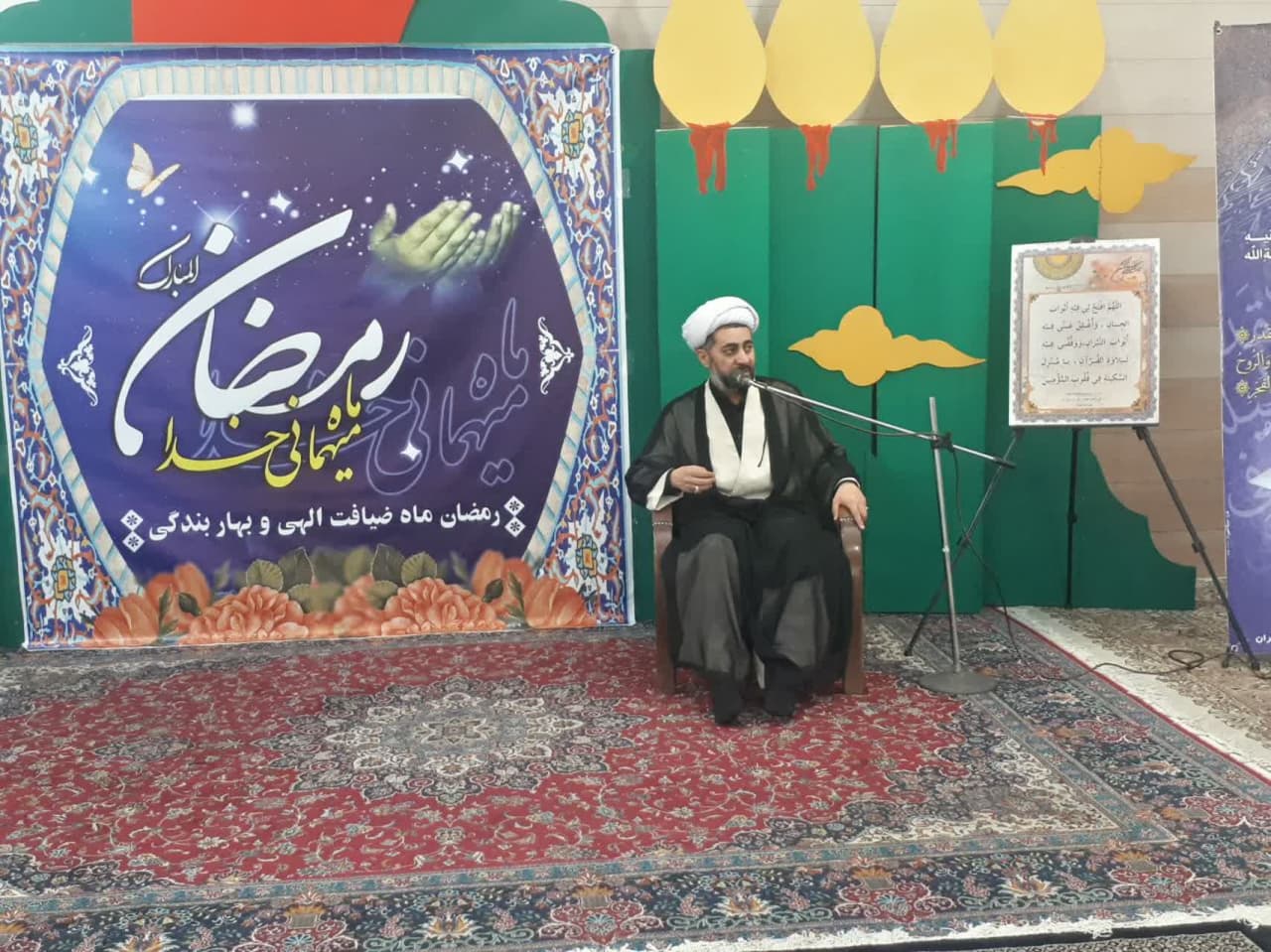 نشست نمازی در شرکت تراکتور سازی تبریز برگزار شد