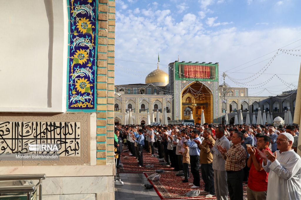  نماز عید قربان در جوار بارگاه منور رضوی