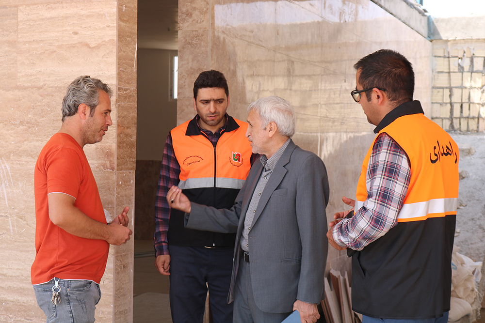بازدید از نمازخانه های بین راهی در مسیر مواصلاتی به عتبات مقدسه عراق در استان اصفهان