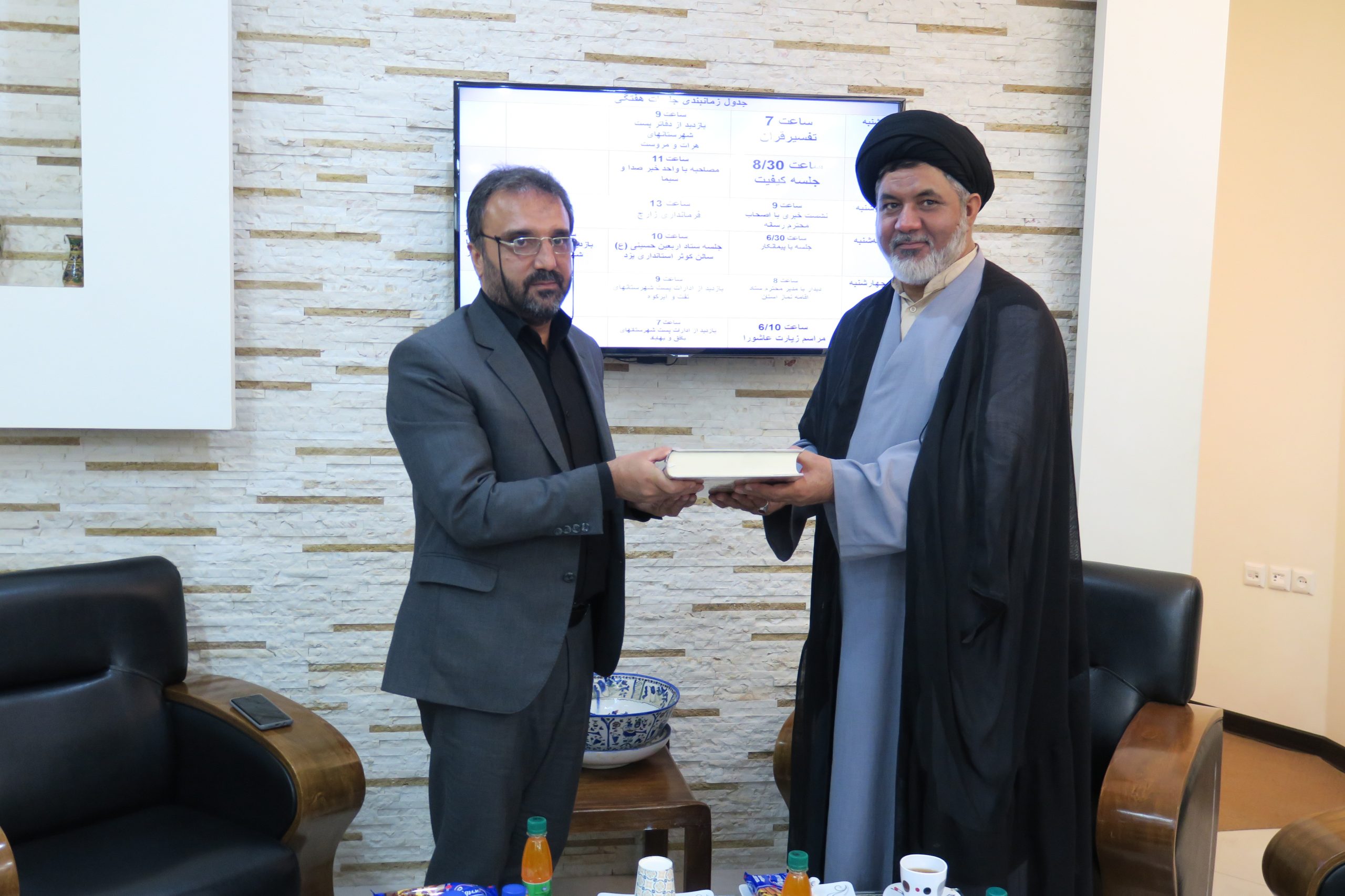 مدیر ستاد اقامه نماز استان با مدیرکل جدید اداره پست استان دیدار کرد