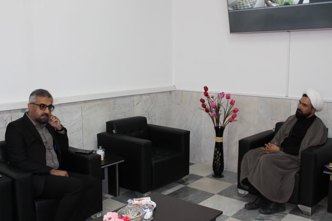 مدیر ستاد اقامه نماز استان سمنان با مدیر کل ارتباطات و فناوری اطلاعات استان سمنان دیدار کرد