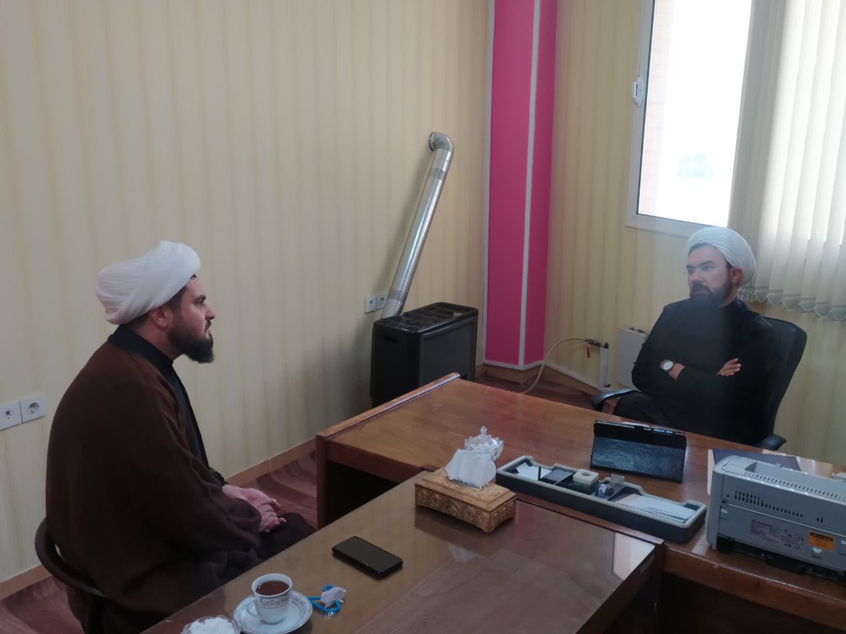 مدیر ستاد اقامه نماز استان سمنان با مسئول محله های اسلامی استان دیدار کرد