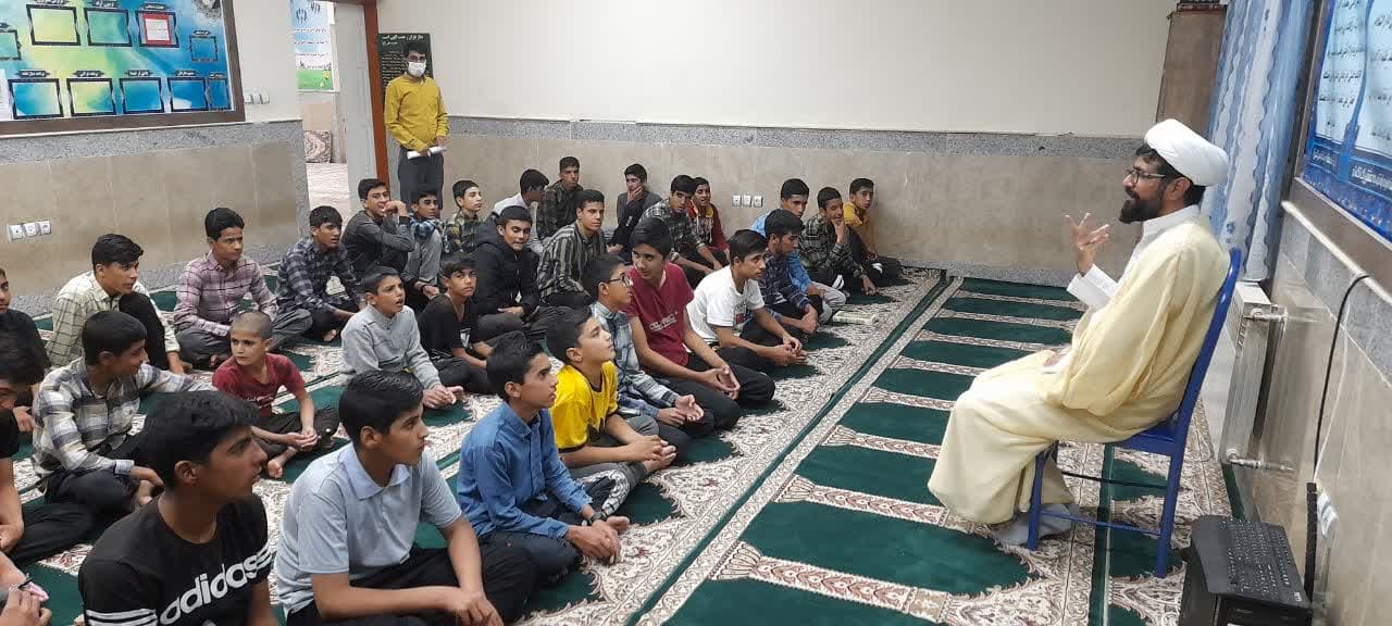 برگزاری نشست تخصصی نماز ویژه دانش آموزان مجتمع شبانه روزی غدیر شهرستان سربیشه
