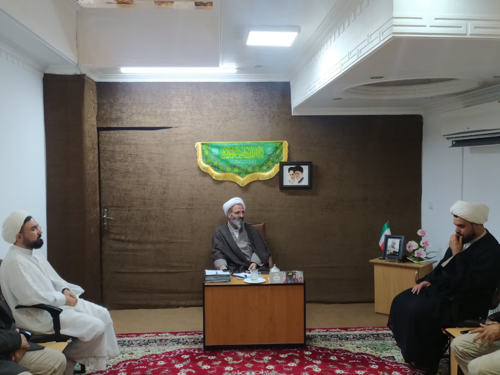 مدیر ستاد اقامه نماز استان سمنان با نماینده ولی فقیه در استان دیدار کرد