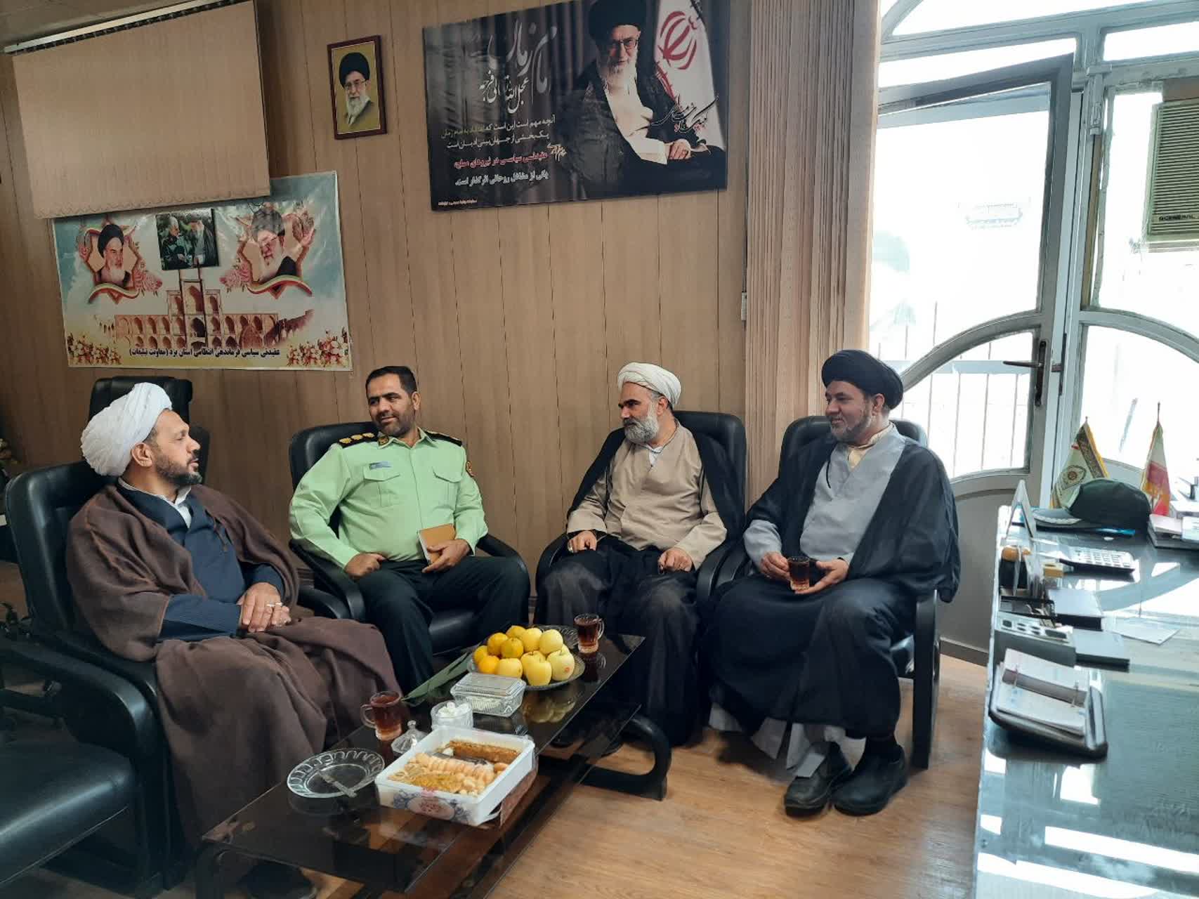 مدیر ستاد اقامه نماز یزد با رئیس عقیدتی سیاسی نیروی انتظامی استان دیدار کرد