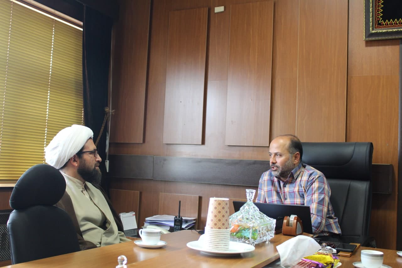 مدیر ستاد اقامه نماز استان مرکزی با سرپرست شهرداری کلان شهر اراک دیدار کرد