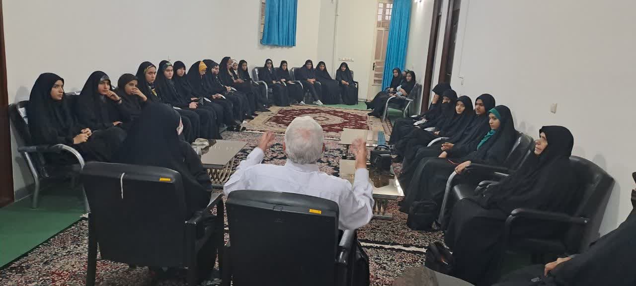 جلسه یاوران نماز دانش آموزان در شهر باغین کرمان