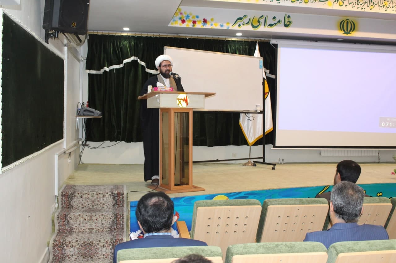 دوره آموزشی نماز شناسی ویژه دبیران دستگاه های اجرایی استان مرکزی برگزار شد