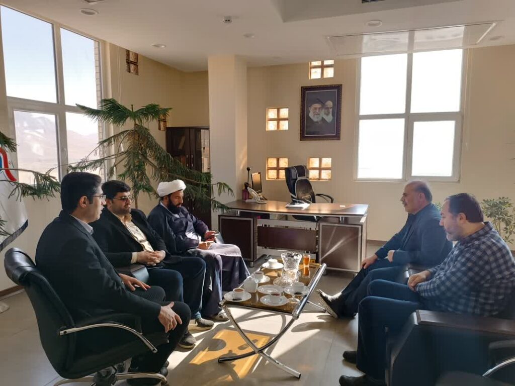 مدیر ستاد اقامه نماز استان با مدیرکل فناوری اطلاعات استان دیدار کرد