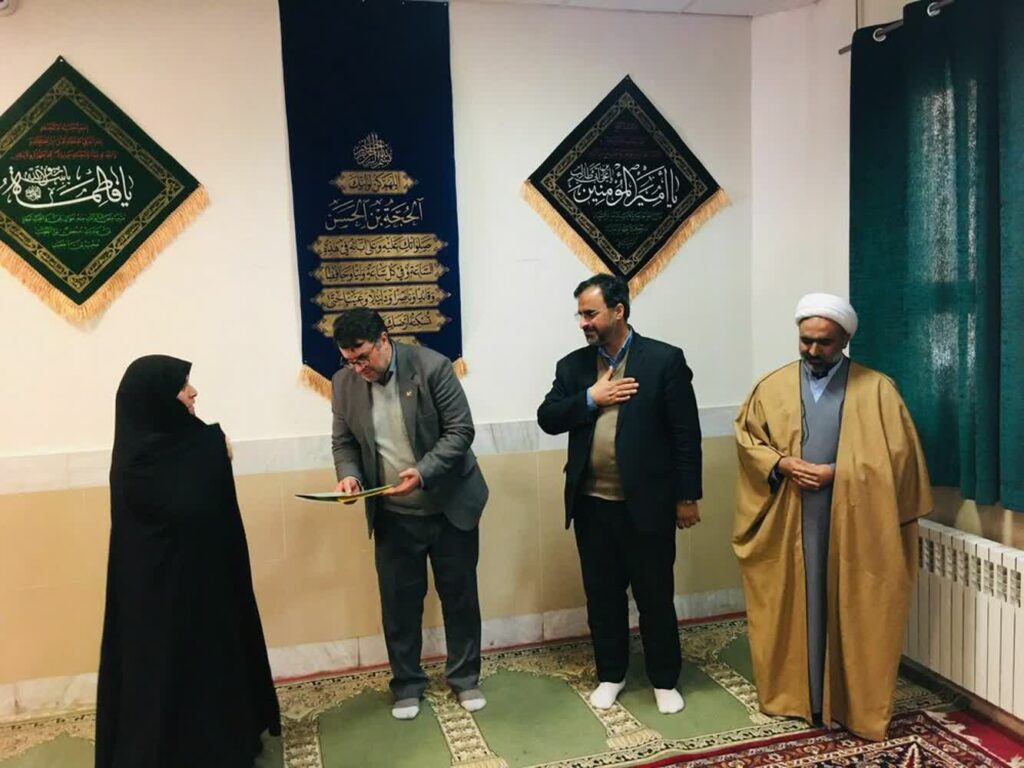 بازدید مدیرکل کانون پرورش فکری کودکان و نوجوانان از نمازخانه مدرسه محروم در مشهد