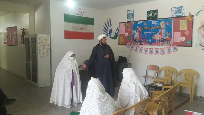 جشن تکلیف مدرسه دخترانه فروغ شهرستان شهرکرد برگزار شد