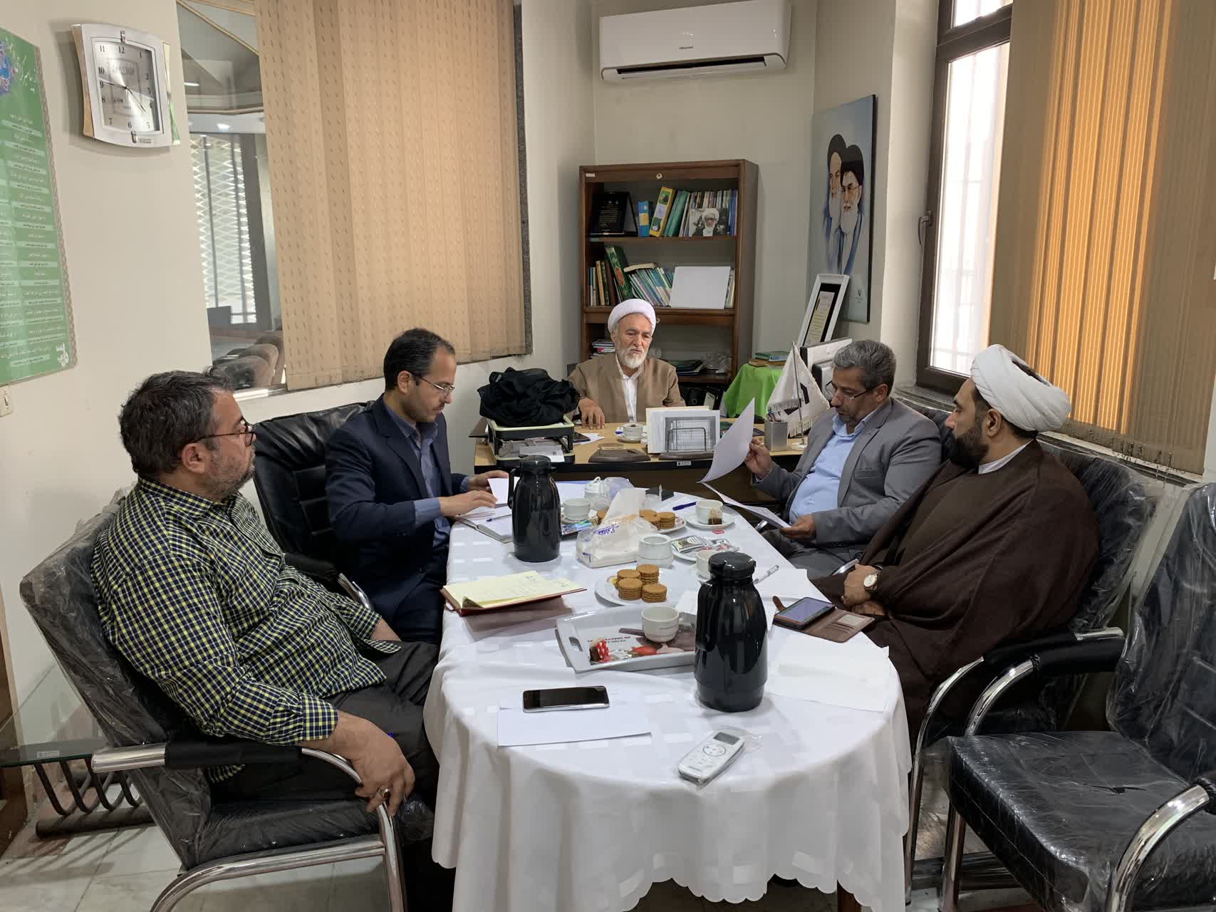 جلسه هم اندیشی در خصوص برنامه های سال 1403 مرکز تخصصی نماز مشهد برگزار شد