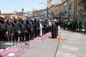 نماز ظهر عاشورا در زنجان اقامه شد