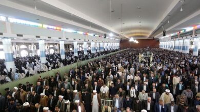 اقامه نماز ظهر عاشورا در کرمان
