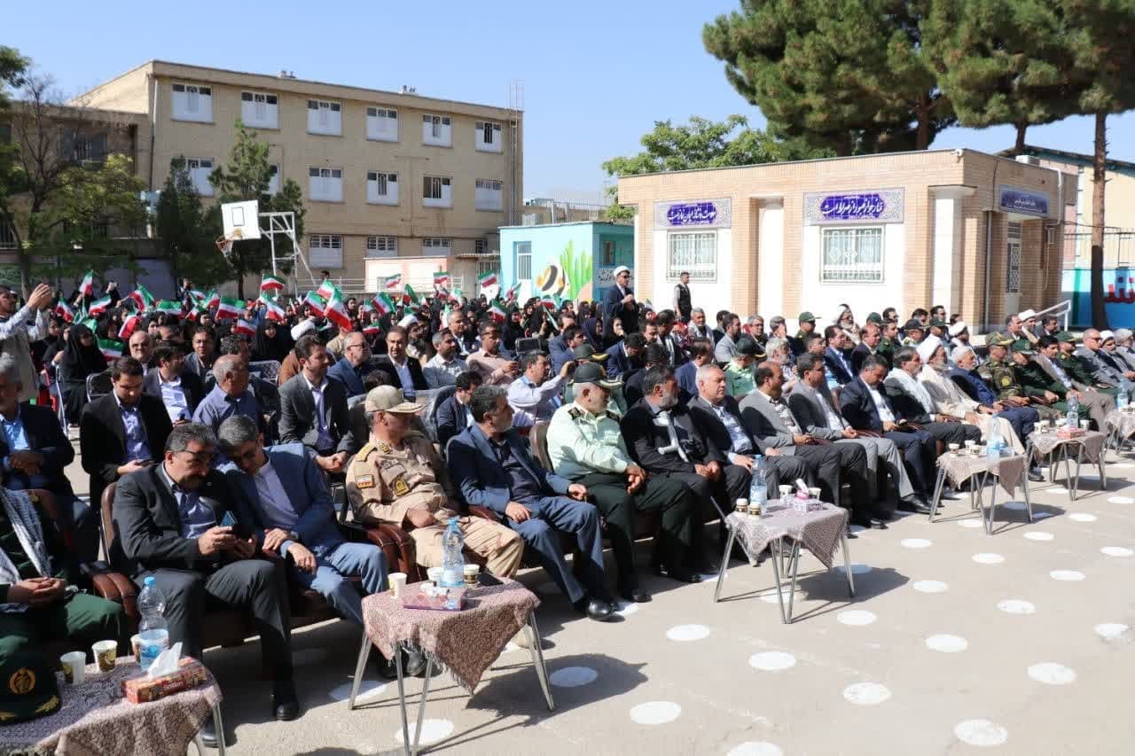 مراسم بازگشایی مدارس و نواختن زنگ مهر با مُهر در خراسان شمالی با رنگ و بوی اجلاس سراسری نماز