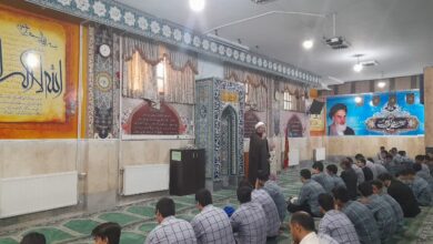 مدیر ستاد اقامه نماز قم از مدرسه شاهد حضرت علی اکبر(ع) بازدید کرد