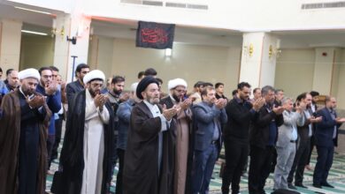 نماز جماعت در دانشگاه لرستان به امامت نماینده ولی فقیه اقامه شد