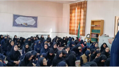 نشست دانش آموزی نقش نماز در کاهش آسیبهای اجتماعی و اهمیت نماز اول وقت در شهرستان طبس برگزار شد